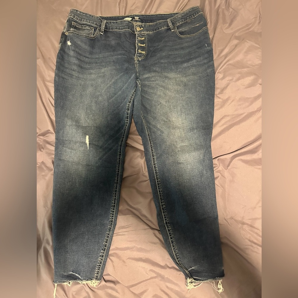 Old Navy Rockstar skinny jeans.